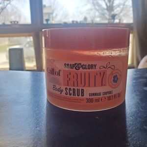 Soap & Glory Call Of Fruity Body Scrub 10 oz New